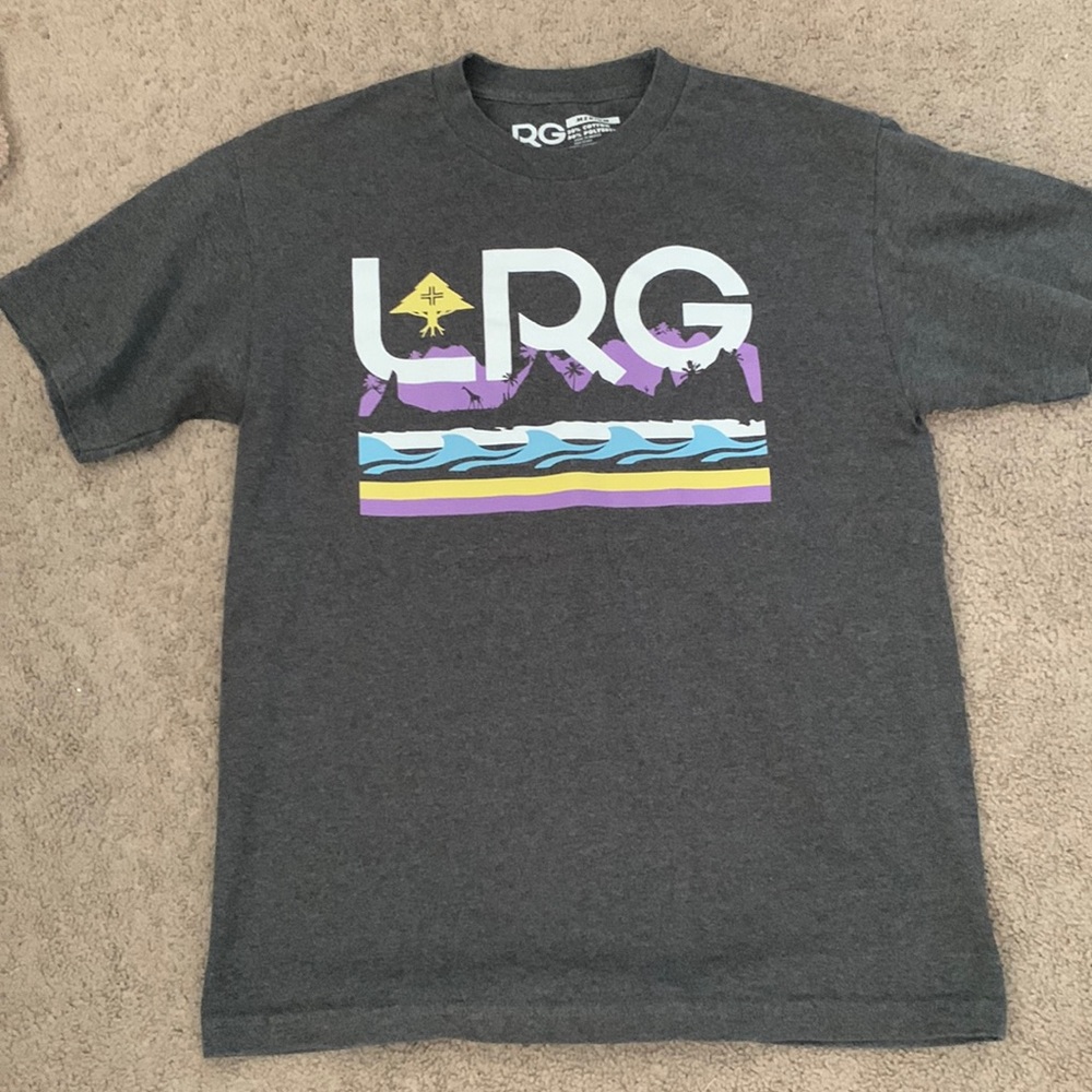 Mens size medium tee